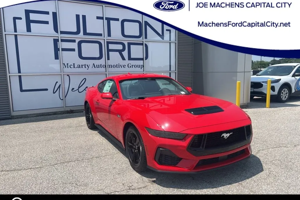 2025 Ford Mustang GT photo 1