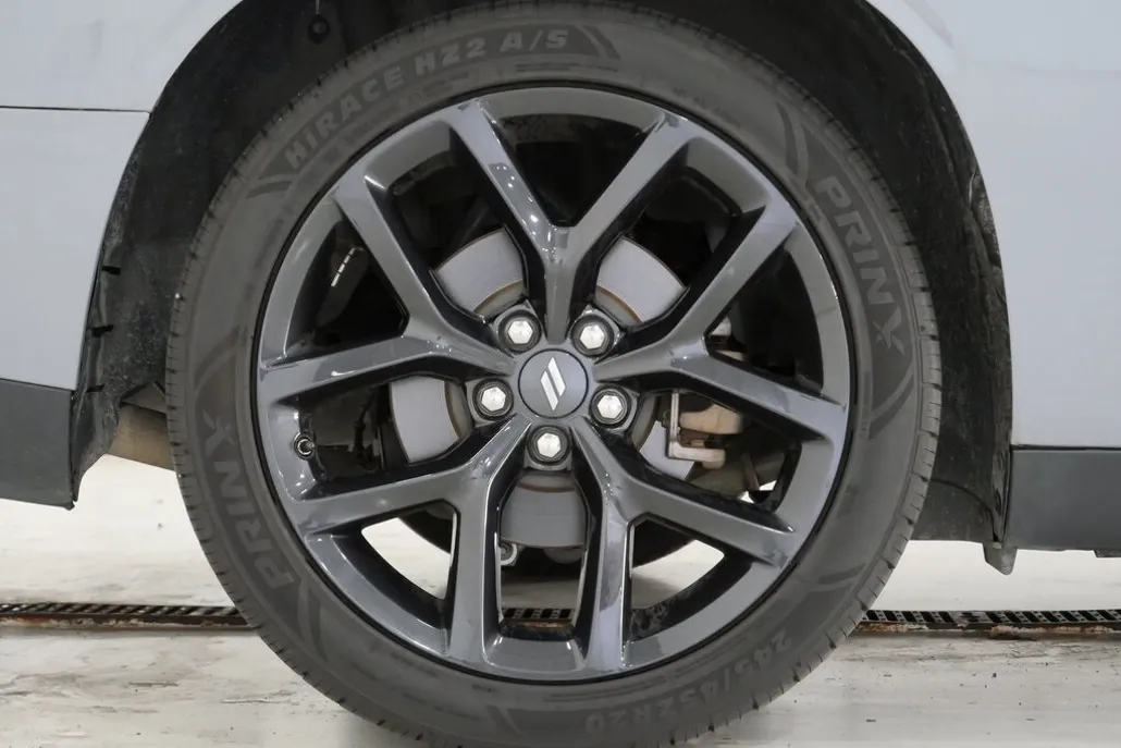 2022 Dodge Challenger SXT photo 1