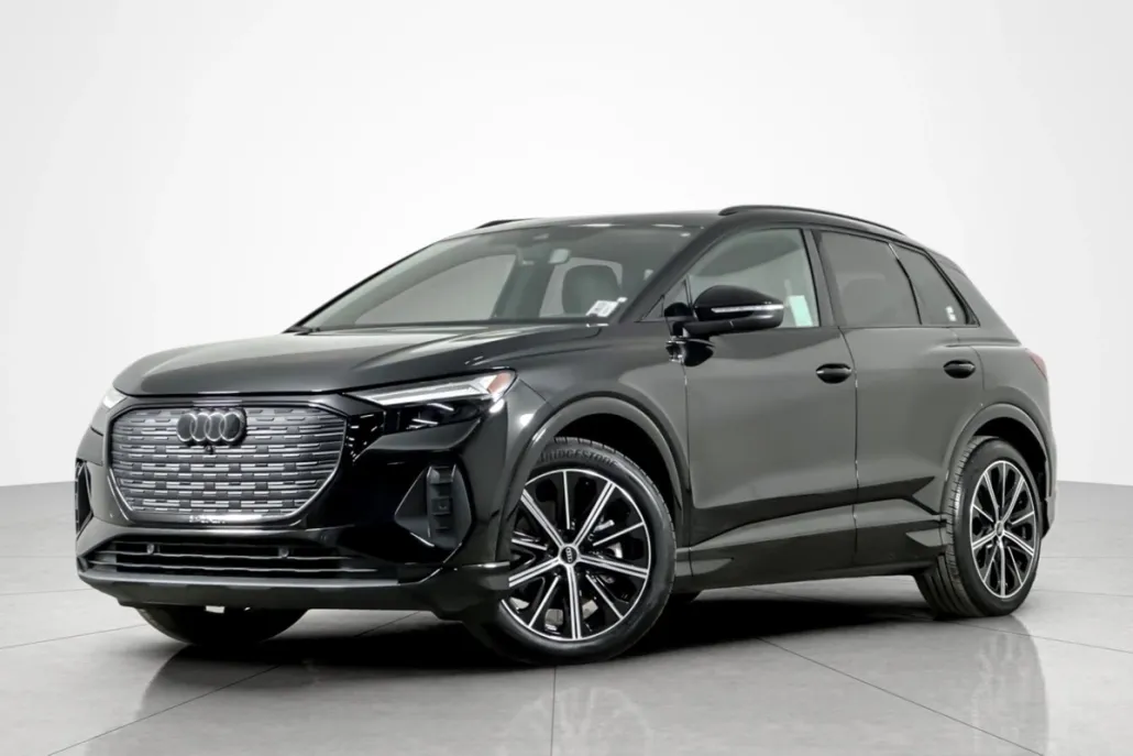 2025 Audi Q4 E-tron Premium Plus photo 1