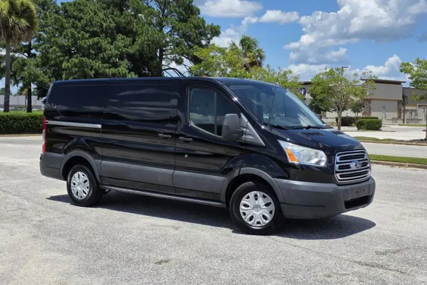 2017 Ford Transit Van photo 1