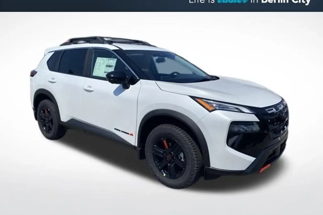 2026 Nissan Rogue SV photo 1