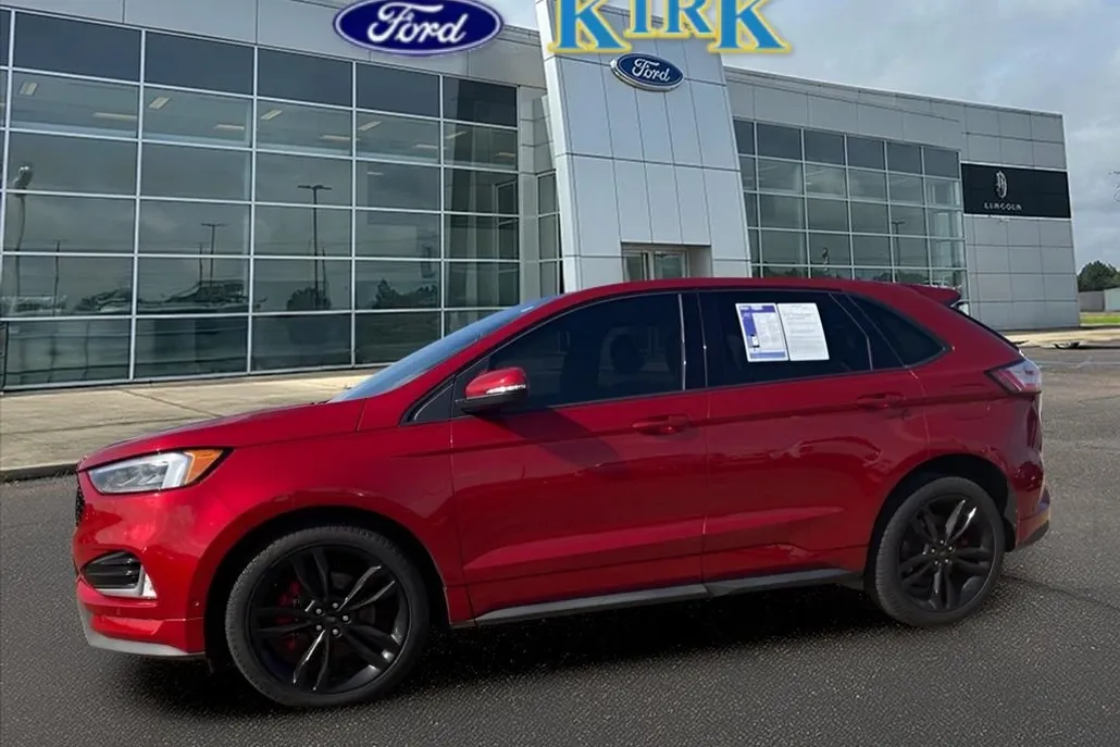 2020 Ford Edge ST photo 1