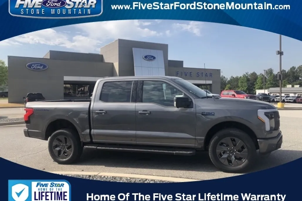 2025 Ford F-150 Lightning photo 1