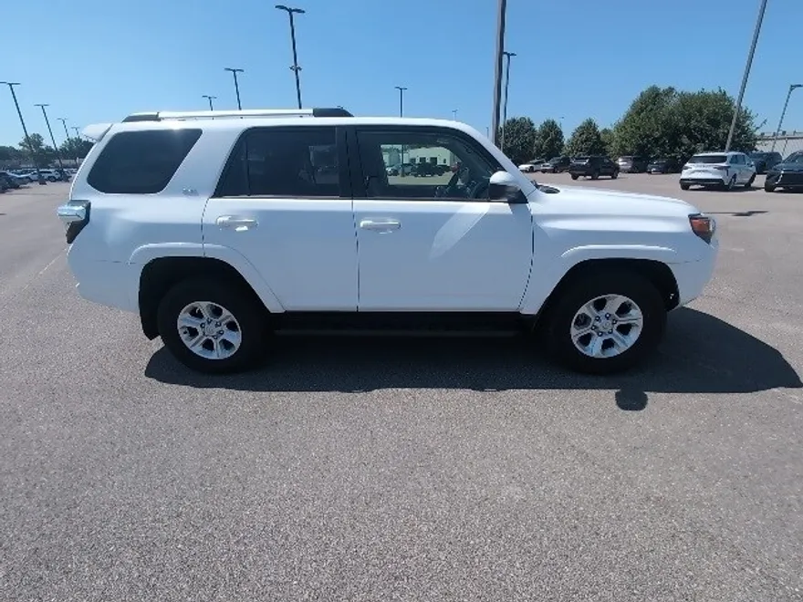 2024 Toyota 4Runner SR5 photo 1