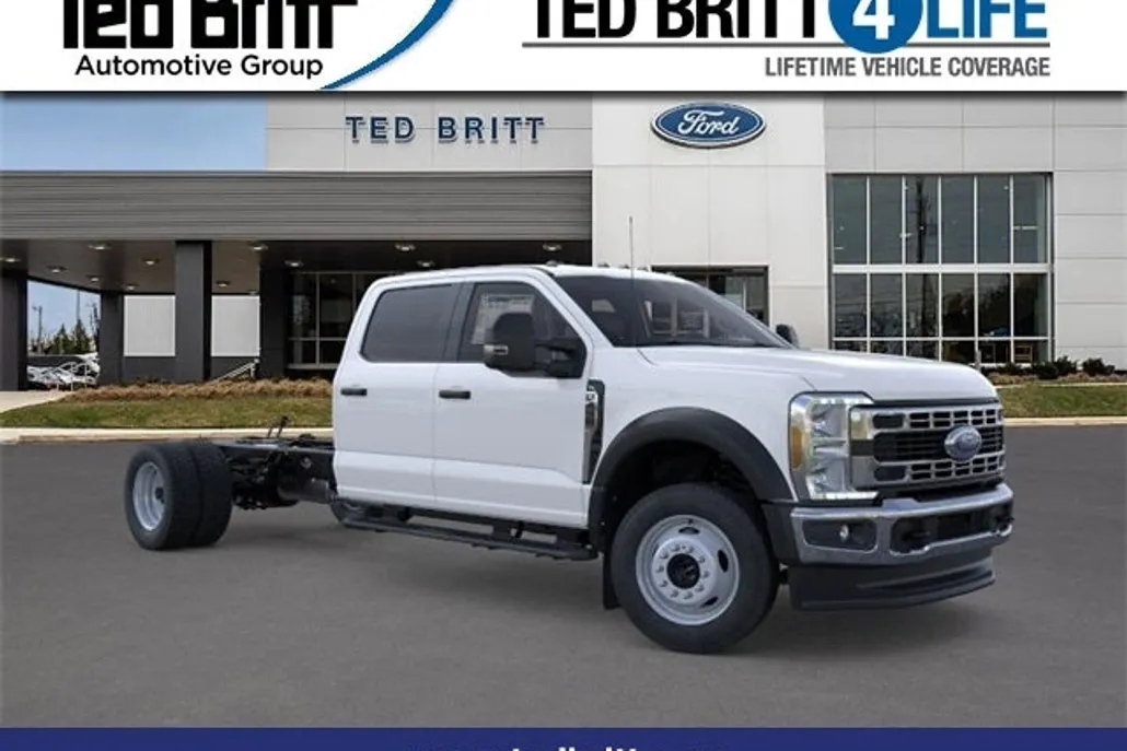 2025 Ford F-450 photo 1