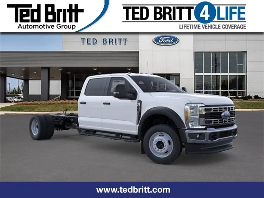 2025 Ford F-450 photo 1