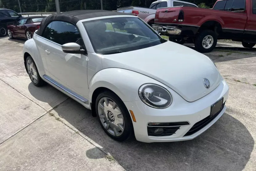 2014 Volkswagen Beetle TDI photo 1