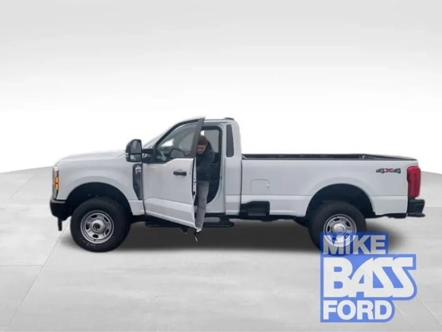 2024 Ford F-350 XL photo 1