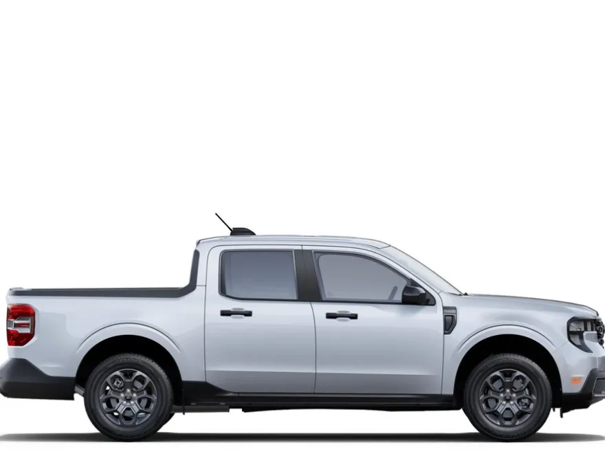 2025 Ford Maverick XLT photo 1
