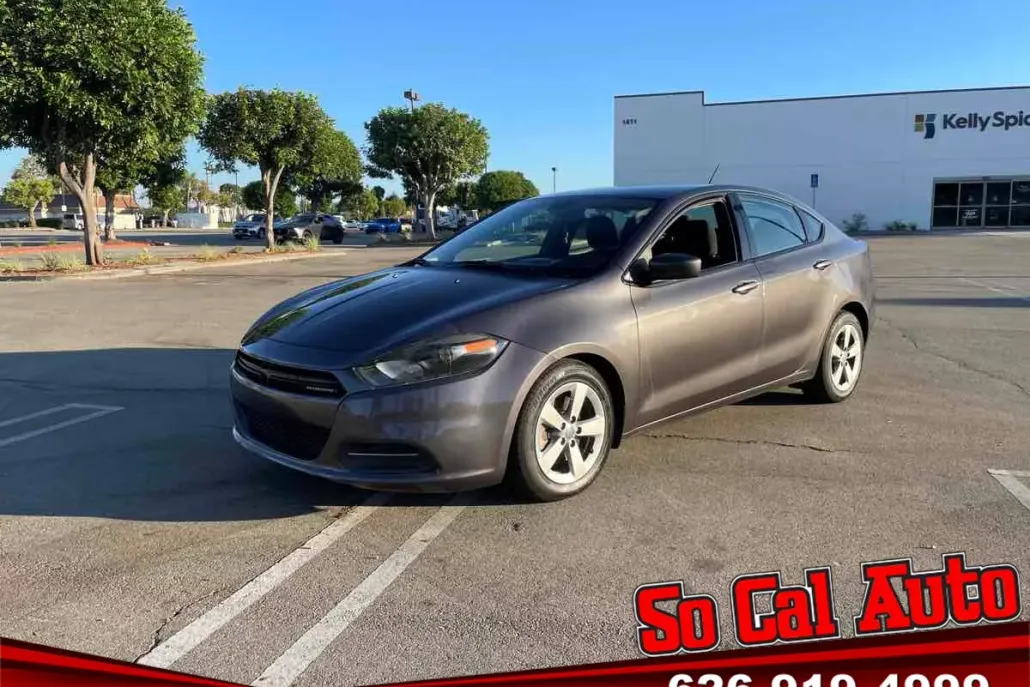 2015 Dodge Dart SXT photo 1
