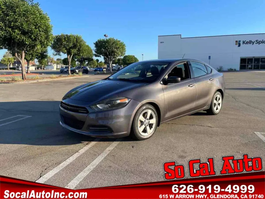 2015 Dodge Dart SXT photo 1