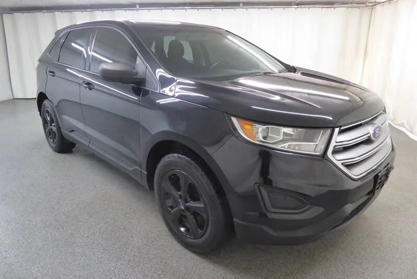 2017 Ford Edge SE photo 1