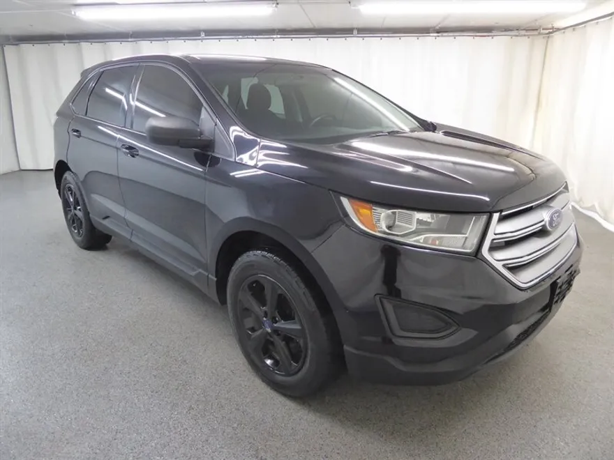 2017 Ford Edge SE photo 1