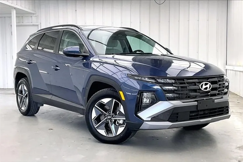 2025 Hyundai Tucson SEL photo 1