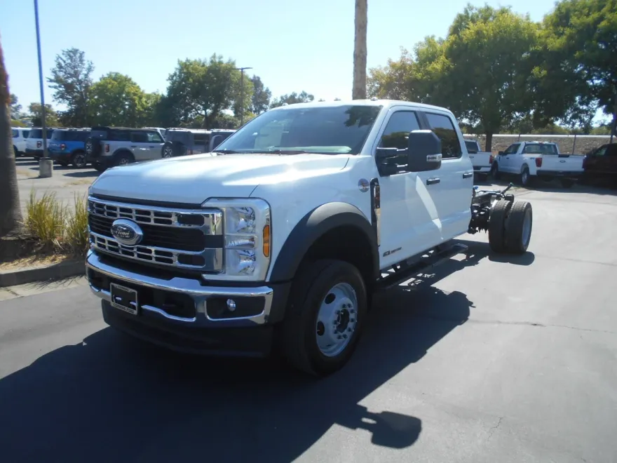2025 Ford F-450 XL photo 1