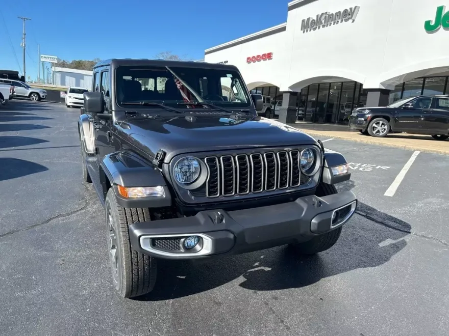 2025 Jeep Gladiator Sport S photo 1