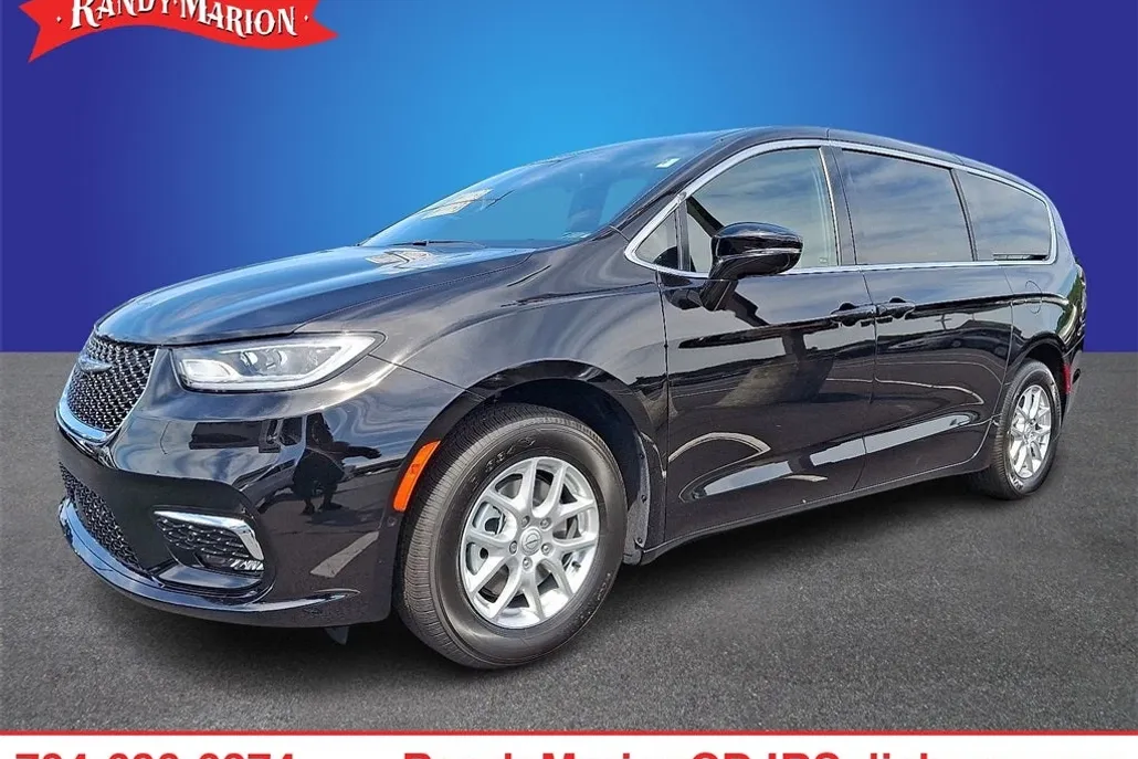 2026 Chrysler Pacifica photo 1