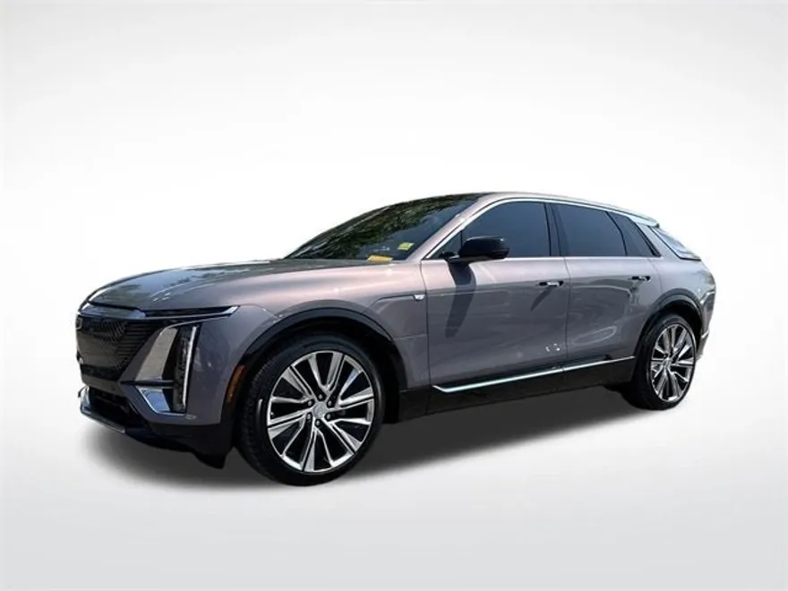 2024 Cadillac Lyriq Luxury photo 1