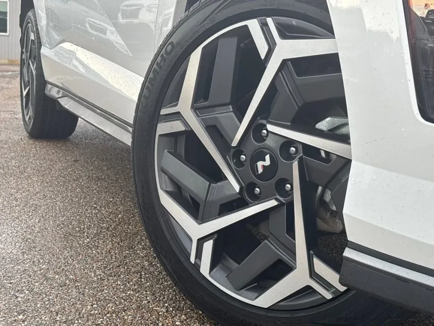 2024 Hyundai Kona N Line photo 1