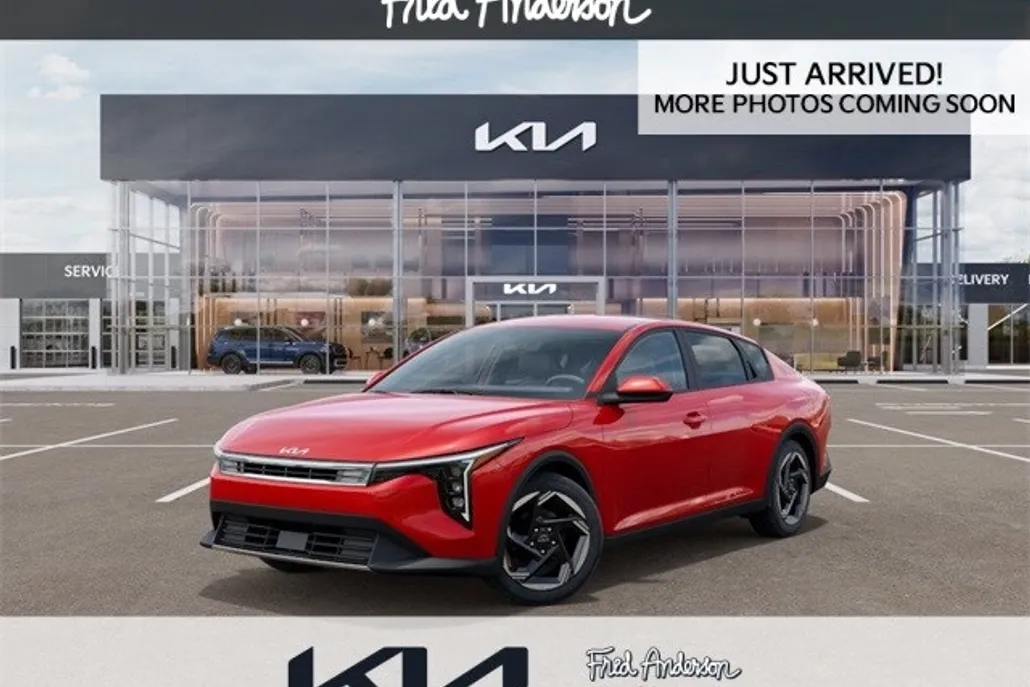 2025 Kia K4 EX photo 1