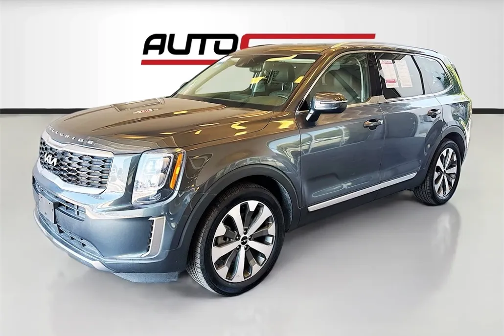 2022 Kia Telluride EX photo 1