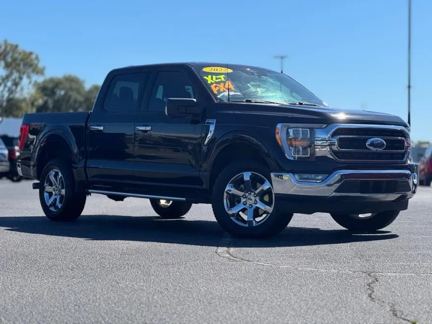 2022 Ford F-150 XLT FX4 photo 1