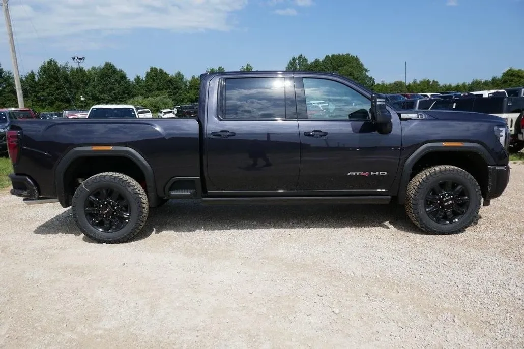 2025 Gmc Sierra 2500 HD AT4 photo 1