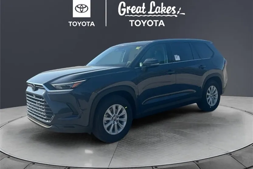 2026 Toyota Grand Highlander XLE photo 1