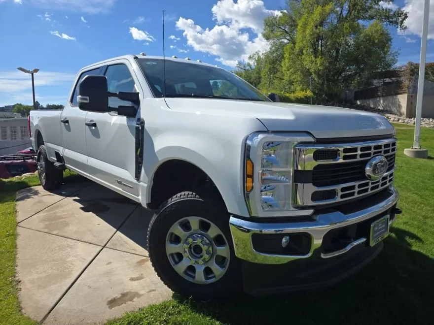 2024 Ford F-350 XLT photo 1