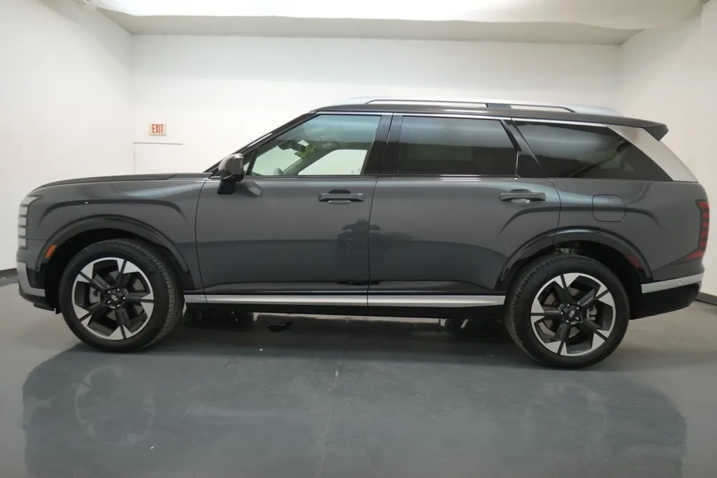 2026 Hyundai Palisade Limited photo 1