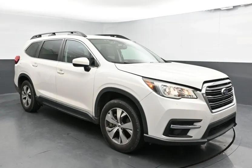 2019 Subaru Ascent Premium photo 1