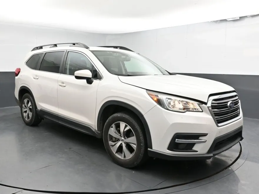 2019 Subaru Ascent Premium photo 1