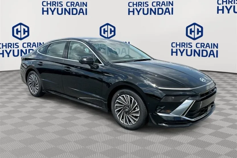 2025 Hyundai Sonata Hybrid Limited photo 1