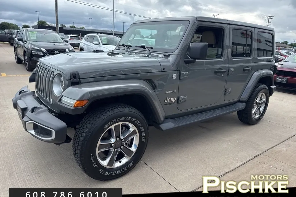 2018 Jeep Wrangler Unlimited Sahara photo 1