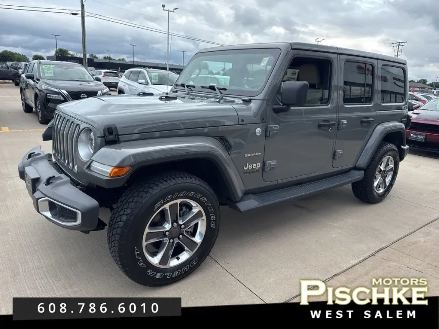 2018 Jeep Wrangler Unlimited Sahara photo 1