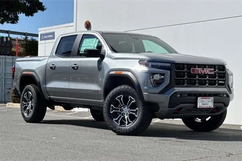 2025 Gmc Canyon AT4 photo 1