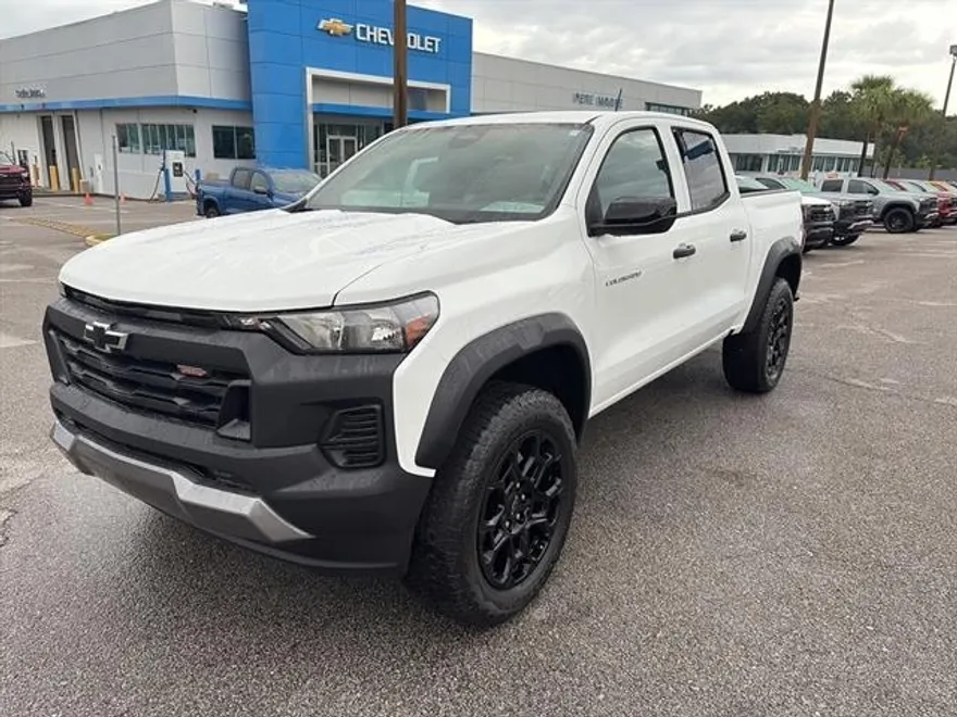 2026 Chevrolet Colorado Trail Boss photo 1