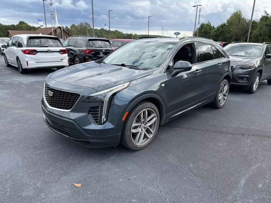 2019 Cadillac XT4 Sport photo 1