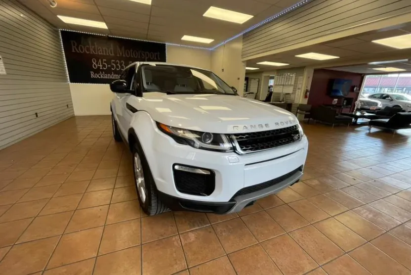 2017 Land Rover Range Rover Evoque SE Premium photo 1