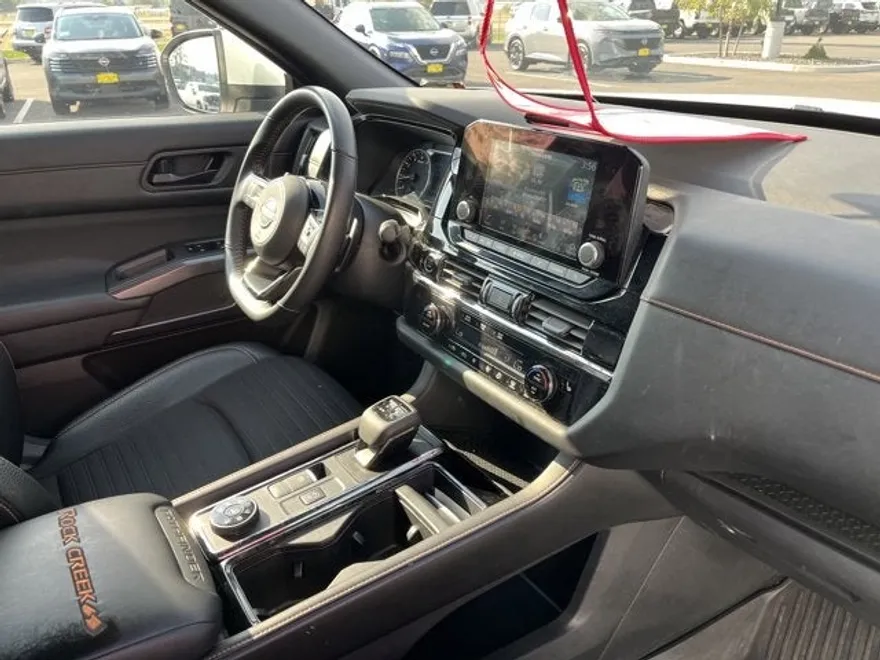 2023 Nissan Pathfinder Rock Creek photo 1