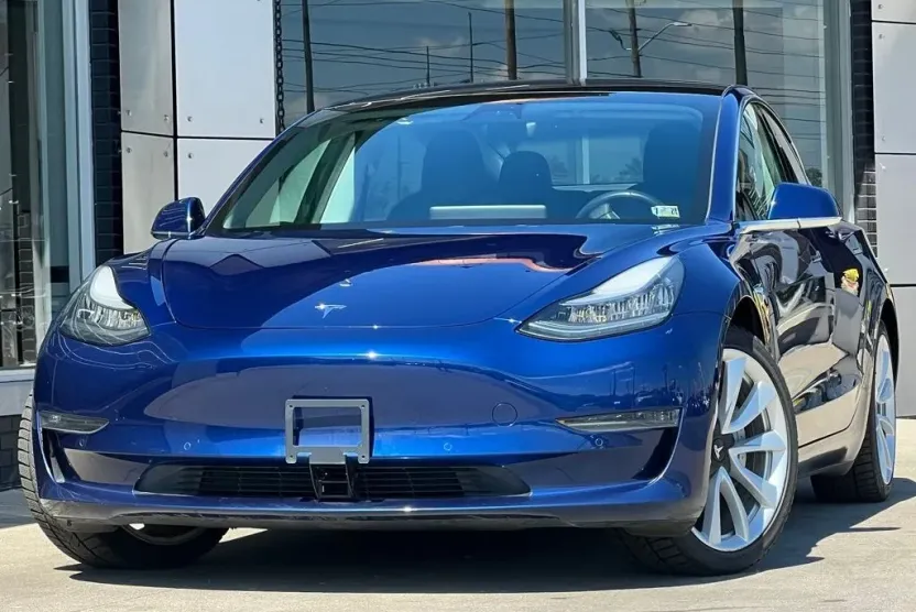 2018 Tesla Model 3 Long Range photo 1
