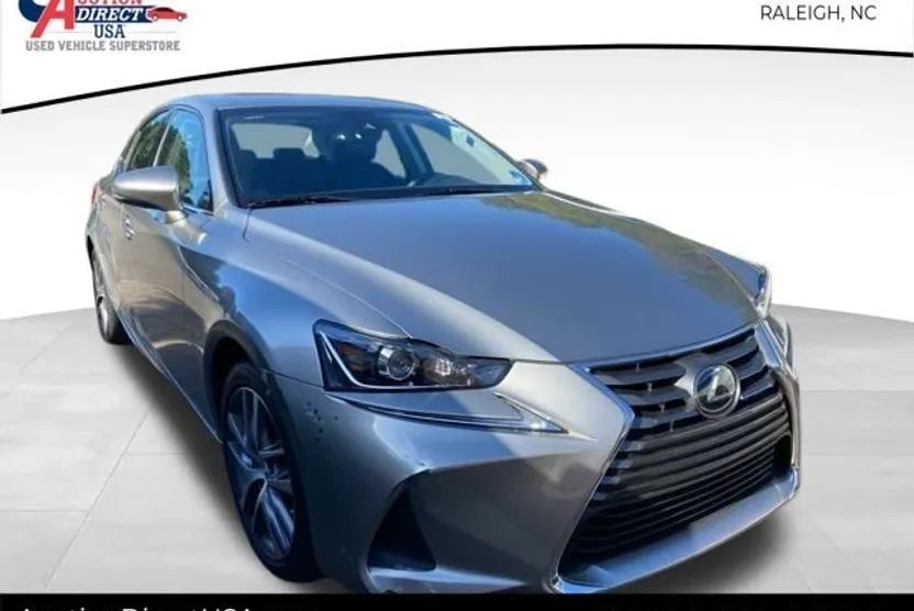 2018 Lexus IS 300 photo 1