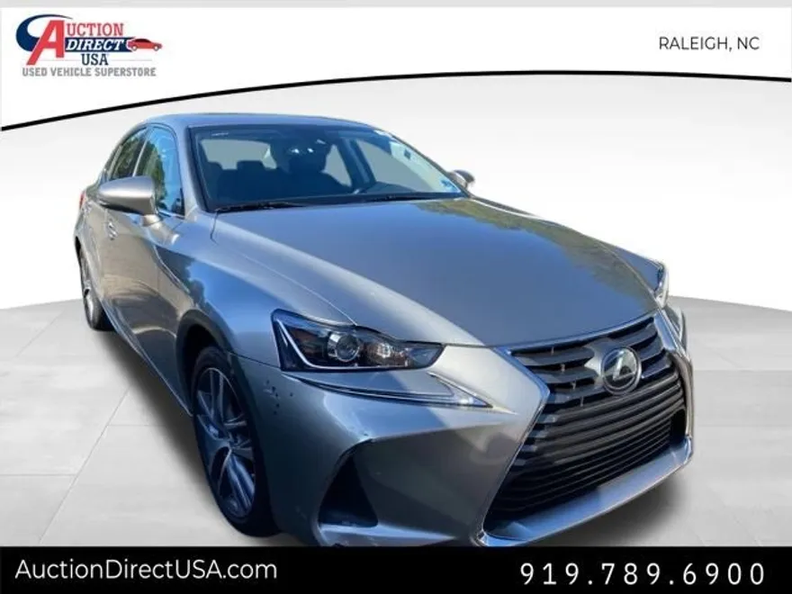 2018 Lexus IS 300 photo 1