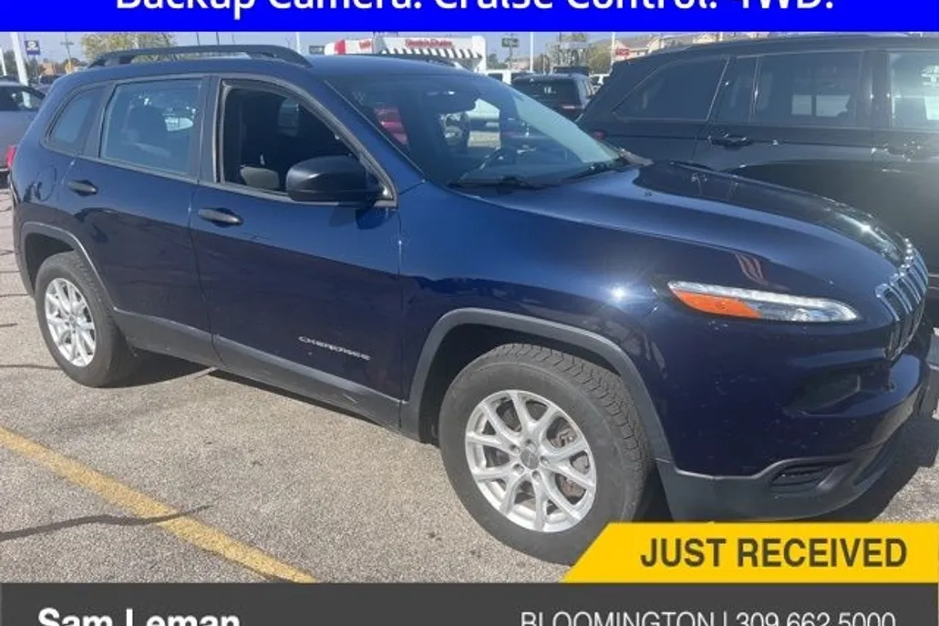 2016 Jeep Cherokee Sport photo 1