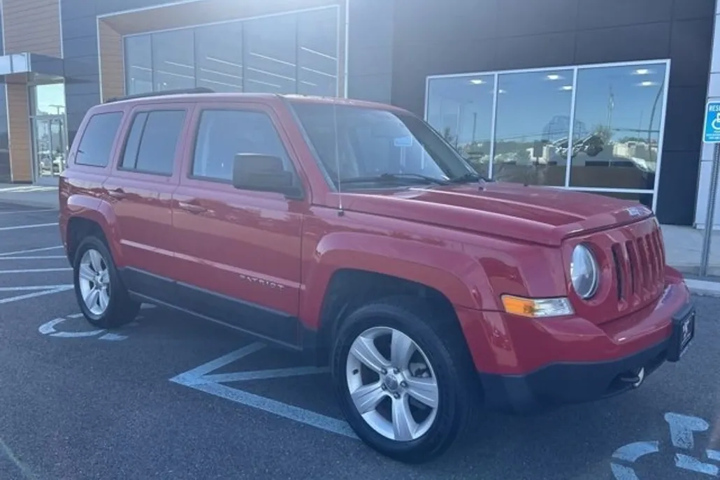 2015 Jeep Patriot Latitude photo 1