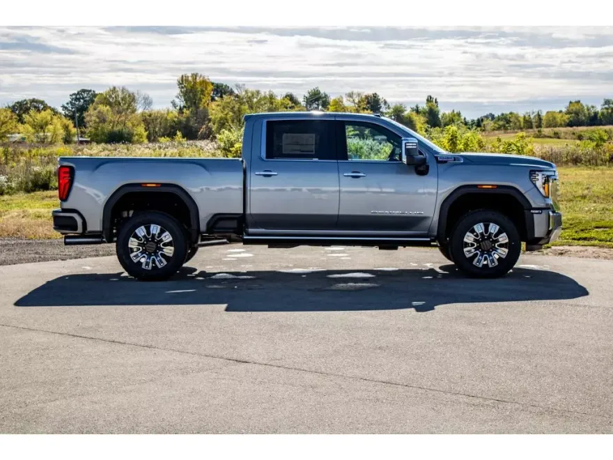 2026 Gmc Sierra HD Denali photo 1