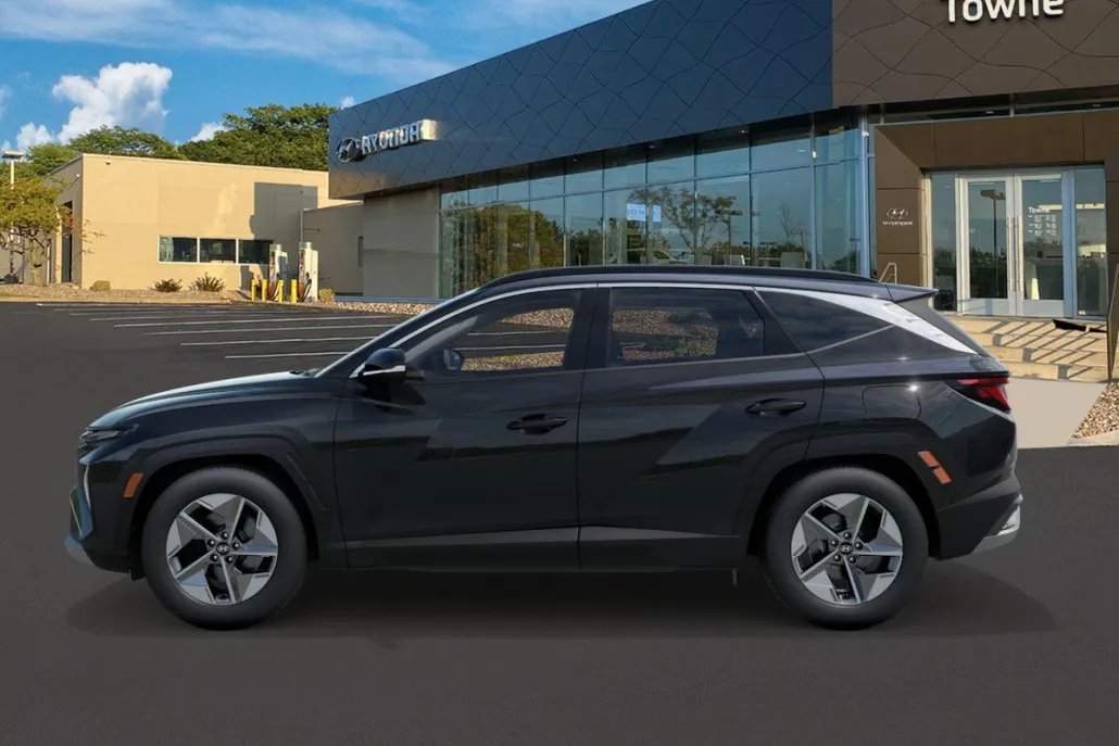 2025 Hyundai Tucson SEL photo 1