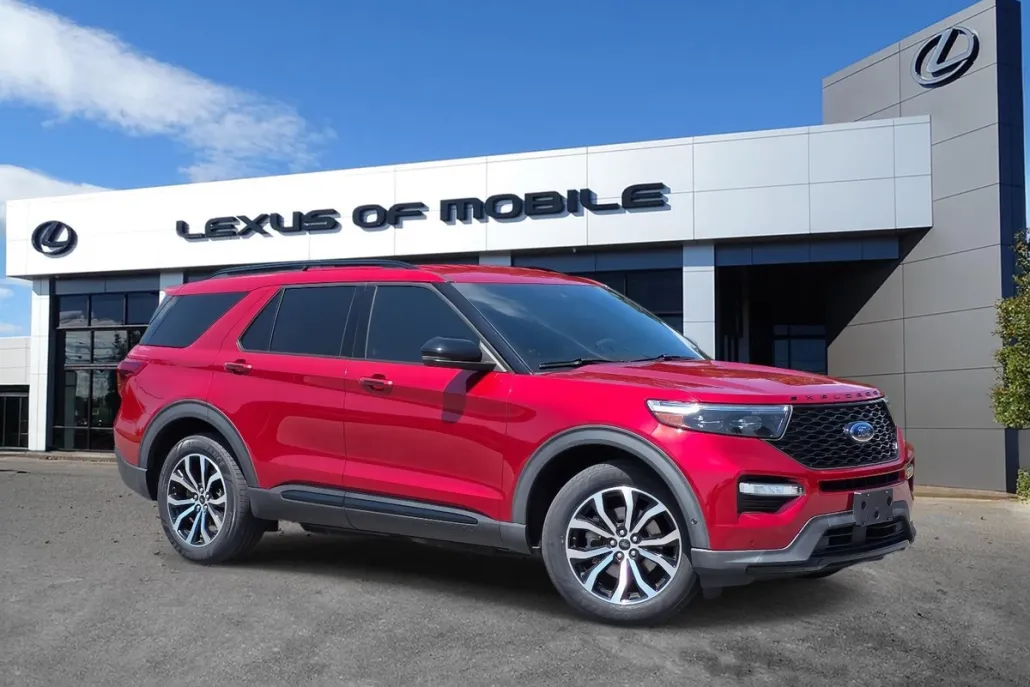 2020 Ford Explorer ST photo 1