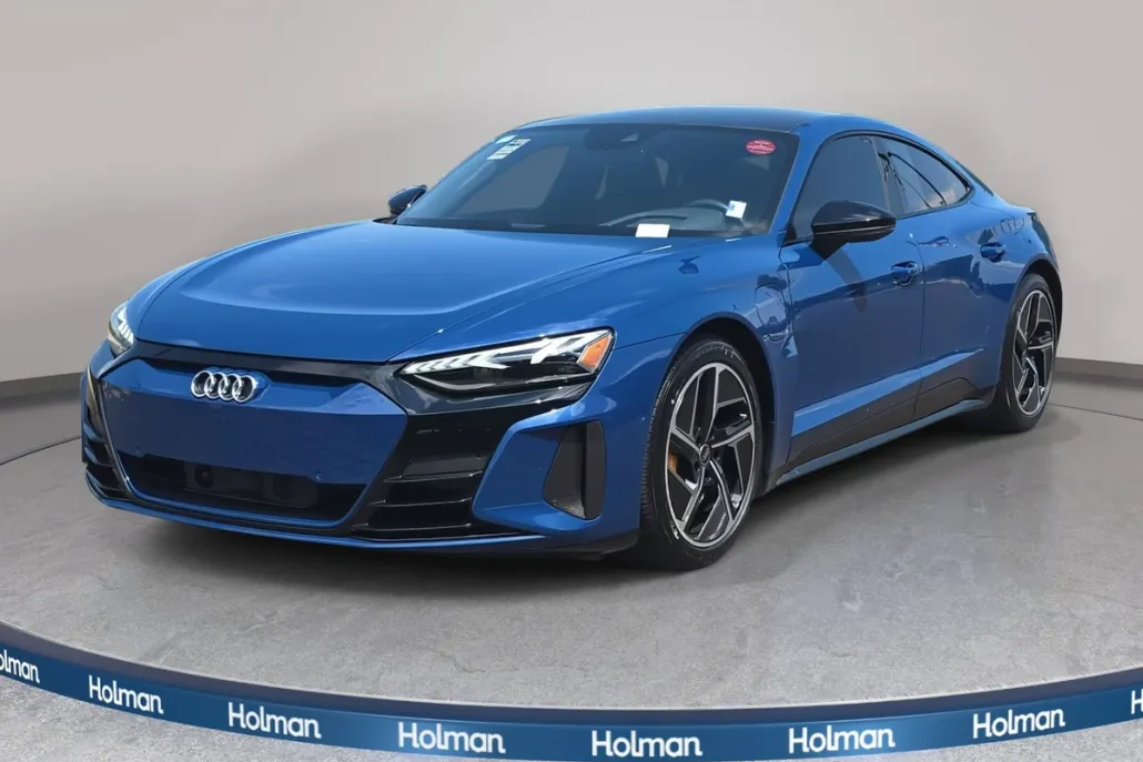 2022 Audi RS e-tron GT Base photo 1