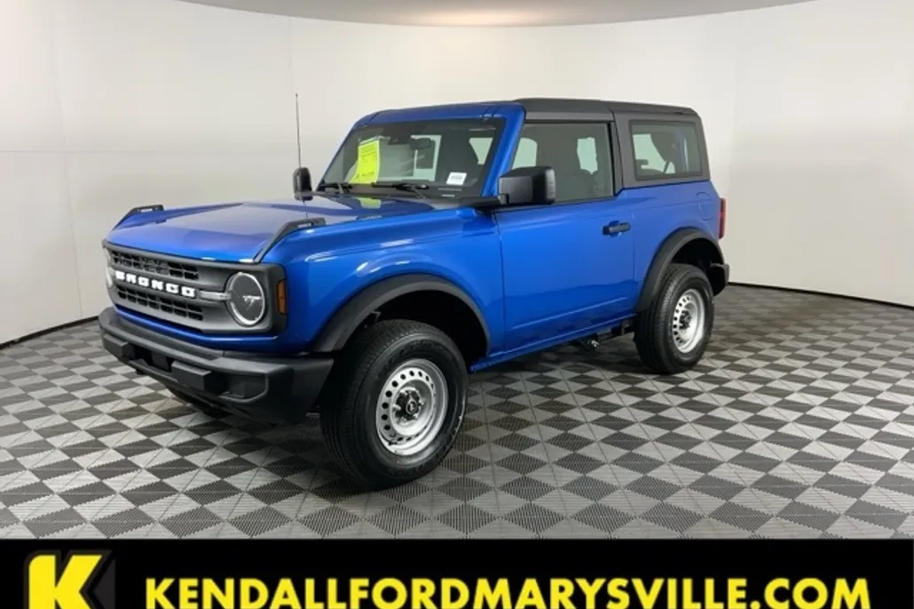 2025 Ford Bronco Base photo 1